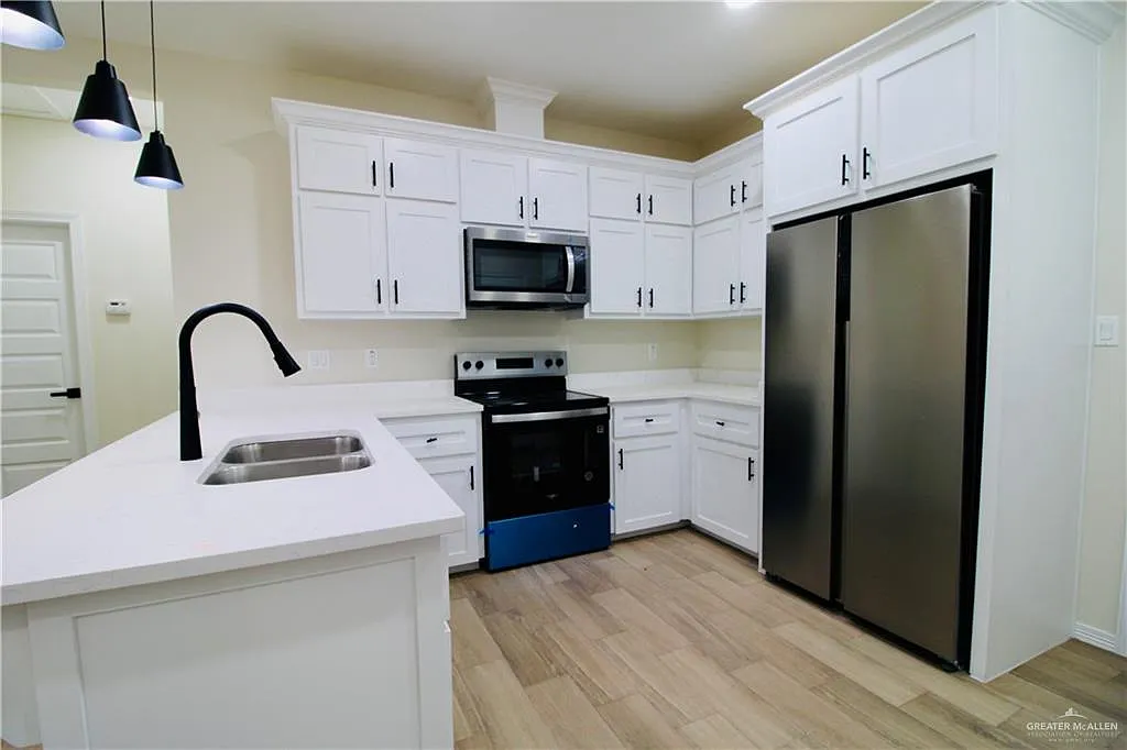 2 bed, 3.0 bath, 1056 sqft, $1,250 — Photo 3