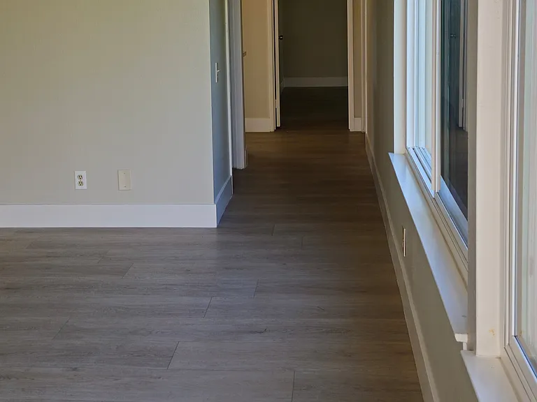 4321 Pioneer St — Photo 12