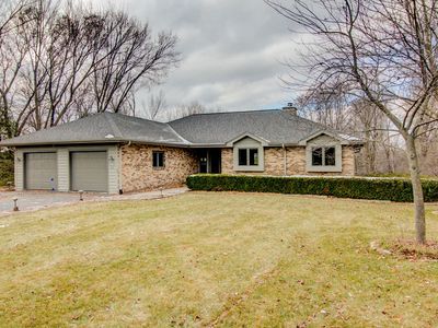 10715 N River Rd, Mequon, WI, 53092