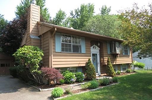 1st image of 8 Sullivan Dr