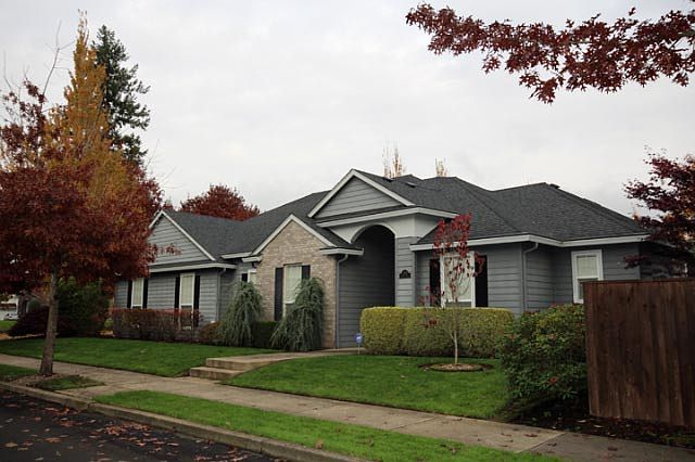 1st image of 17907 NE 25th St