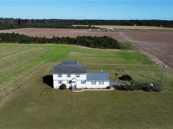 18358 Tomlin Hill Dr, Zuni, VA 23898