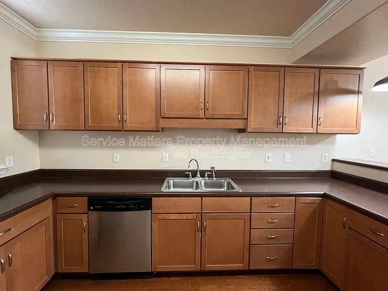 306 E De Soto St #4 — Photo 10