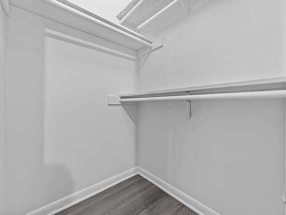 3rd image of 1150 Roberts Ln #B