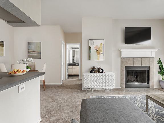 Open Kitchen Living Room - Avalon Oaks Apartments