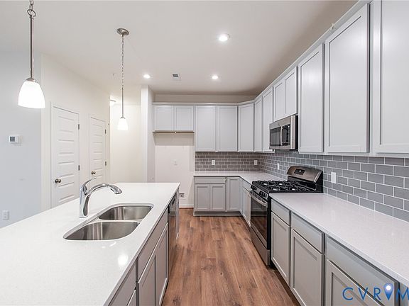5th image of 5400 Raysdale Rd #102