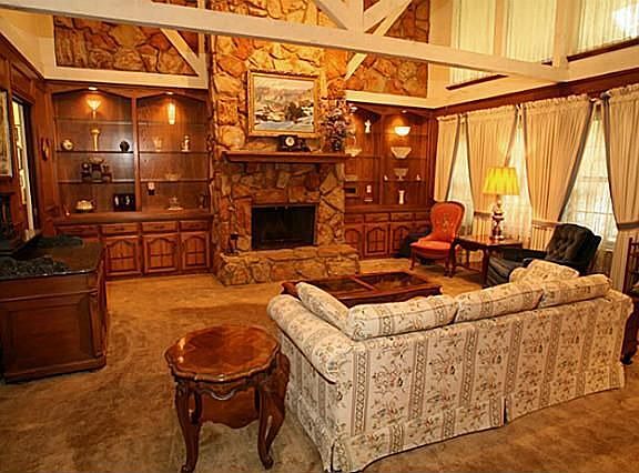 3rd image of 603 Green Hills Ct