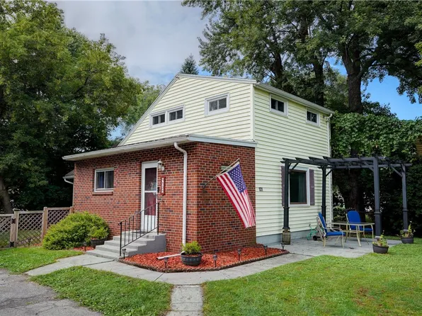 131 Wilbur Ave, Rochester, NY 14606