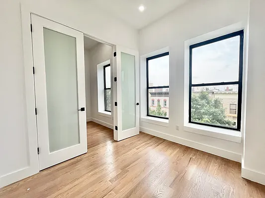 Rented by MADEHOME | media 33