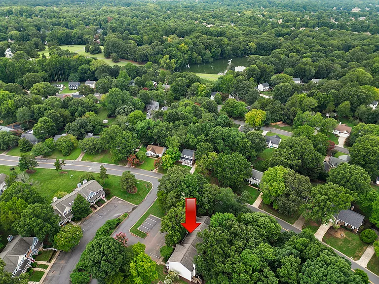 8105 Circle Tree Ln — Photo 19
