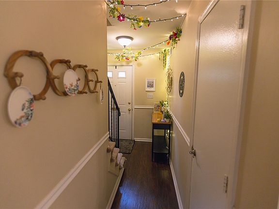 2nd image of 450 Country View Ct