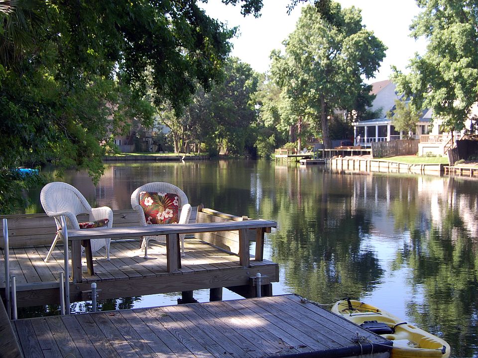 Two Docks 