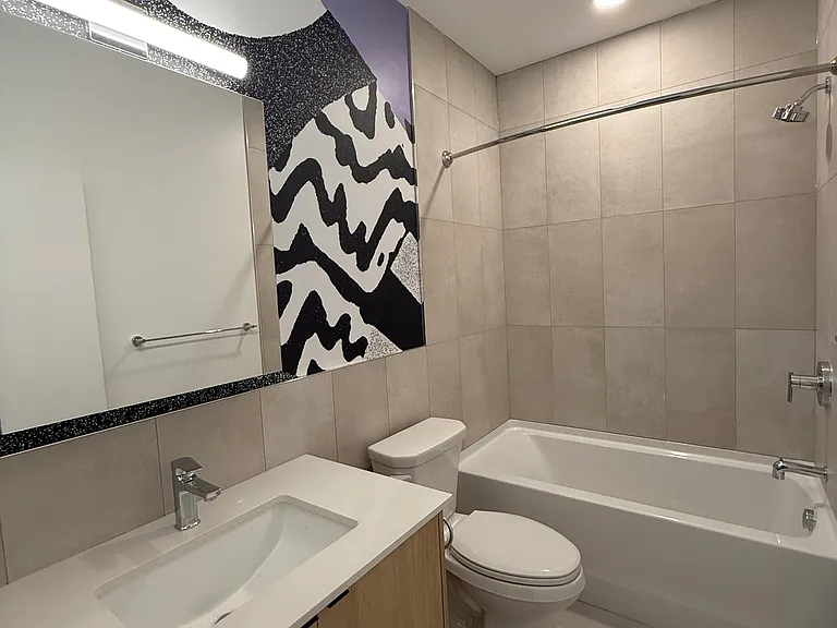 1660 Hollis St — Photo 36