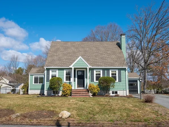 25 Wakefield St, Reading, MA 01867