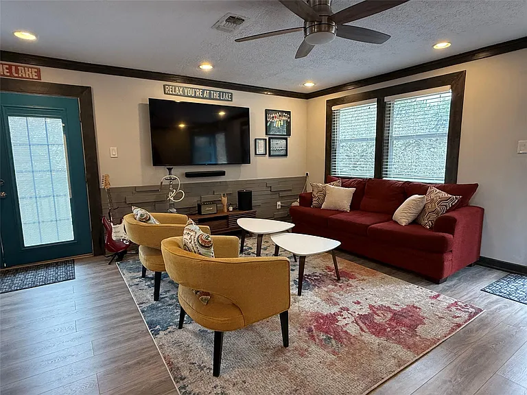 15504 Enid Dr — Photo 6