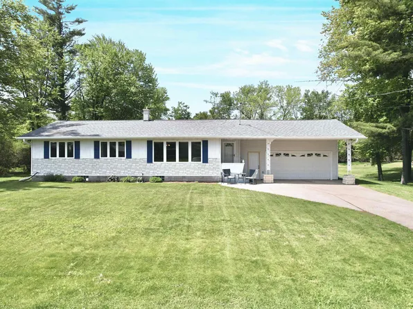 N3797 Boneham Addition Rd, Marinette, WI 54143