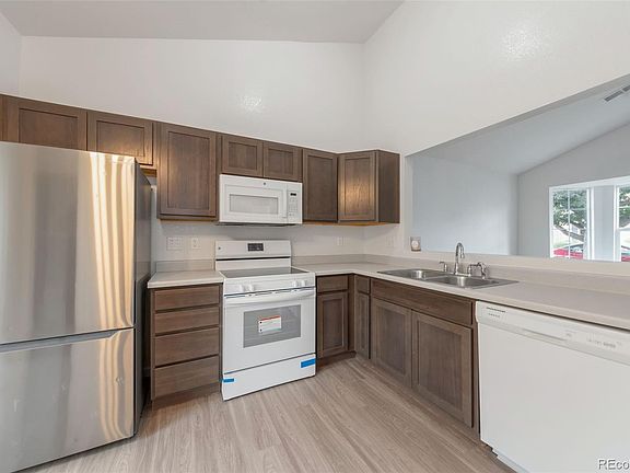 5th image of 1728 Eagle Street #E