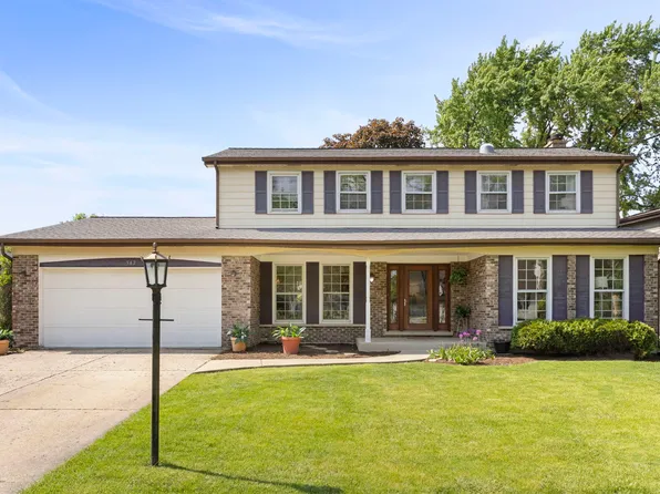 542 Stafford Ln, Glen Ellyn, IL 60137