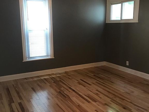 5th image of 1013 Chatham St NW
