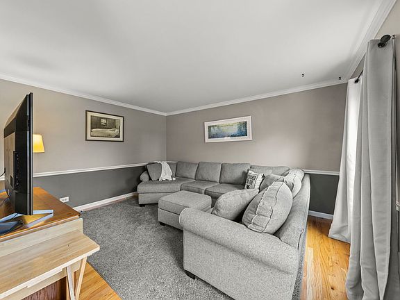 3rd image of 1217 Bainbridge Dr