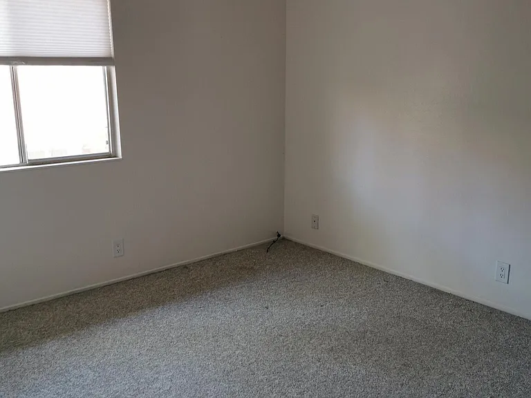 2035 Alta Loma St — Photo 9