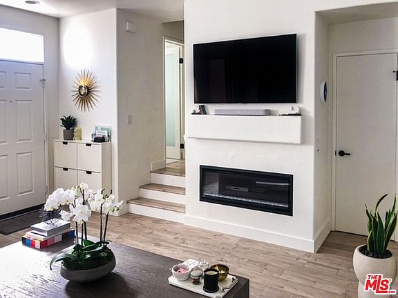 4th image of 25735 Perlman Pl Unit H