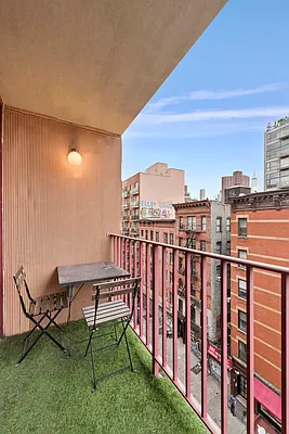 Rented by Compass | media 10