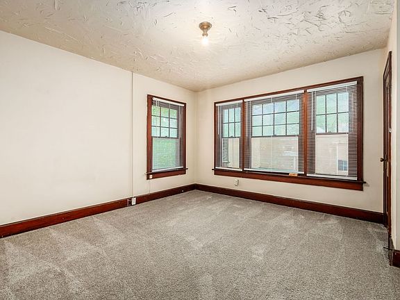 2nd image of 2086-2090 N 4th St #2086