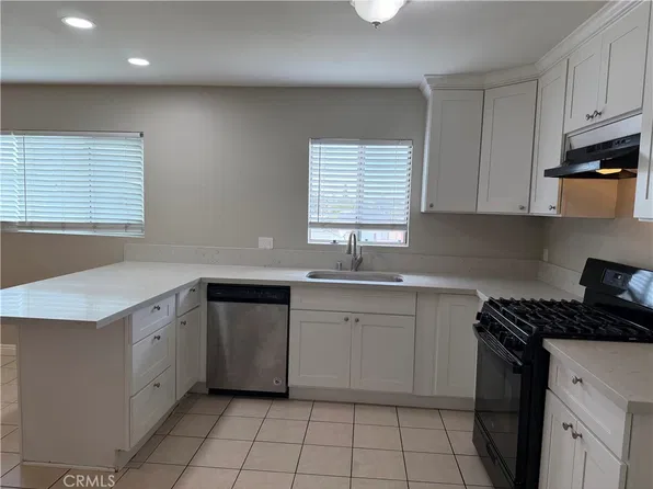 6631 Kingman Ave APT 4, Buena Park, CA 90621