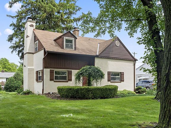 4th image of 664 Brookside Dr