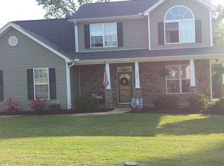 100 Flowerwood Dr, Greer, SC 29651