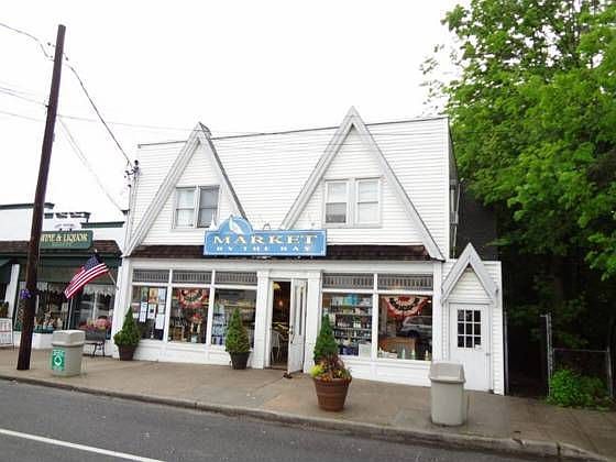 1st image of 459 Montauk Hwy