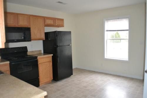 3rd image of 188 Jack Miller Blvd APT C