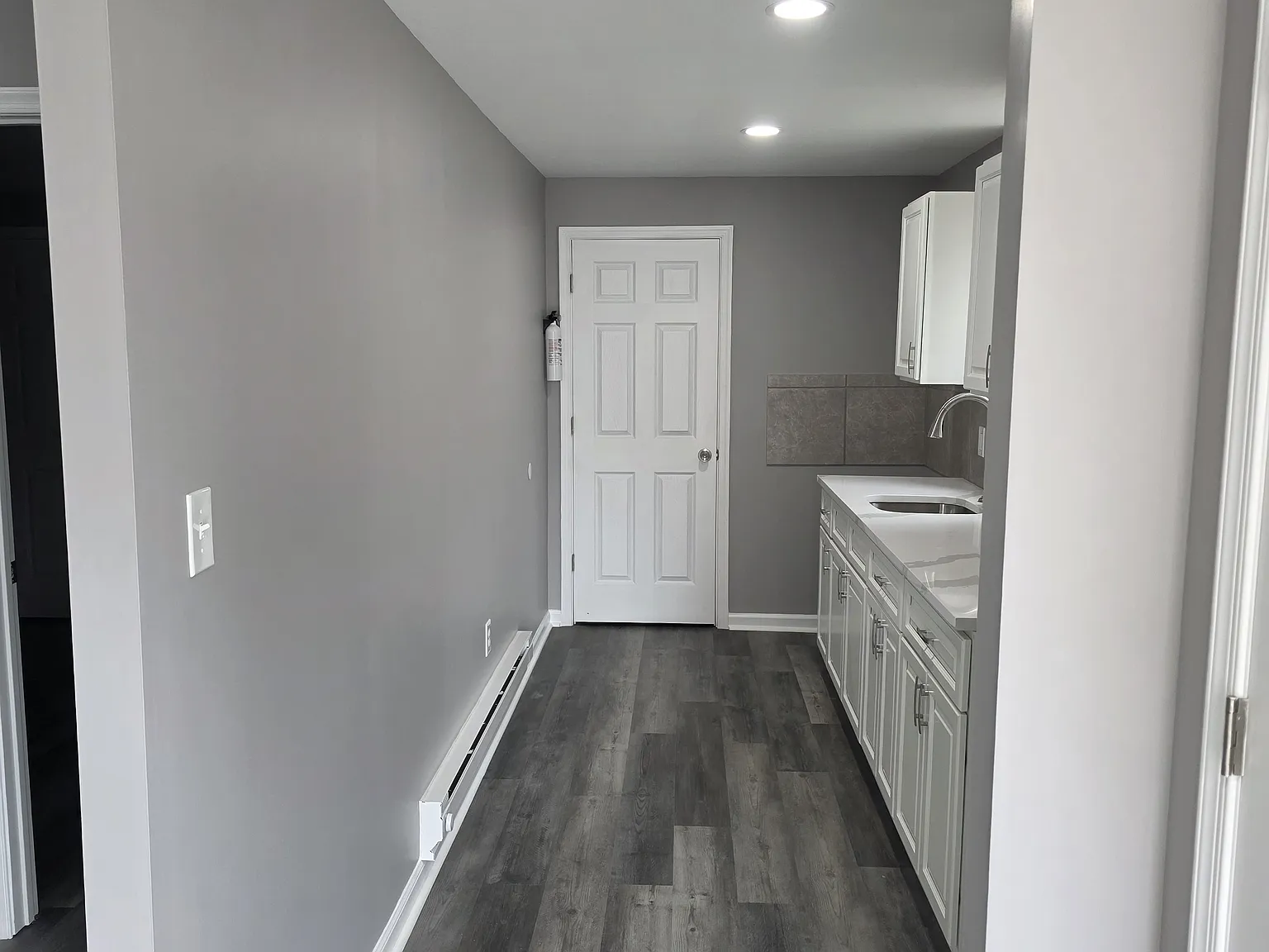 1 bed, $1,100 — Photo 4