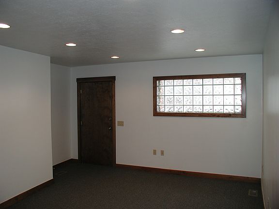 1st floor living/office spac