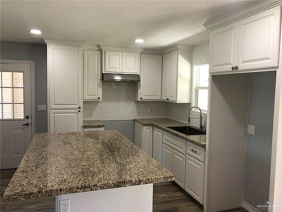 5th image of 2505 Quince Ln