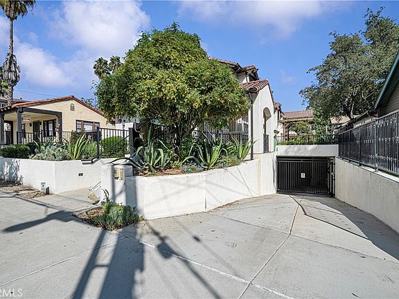 5th image of 262 N Wilson Ave #104