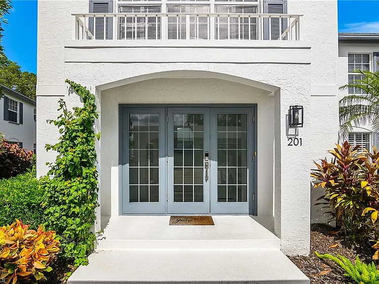 853 Tanbark Dr #201 — Photo 1