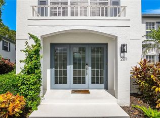 853 Tanbark Dr APT 201, Naples, FL 34108