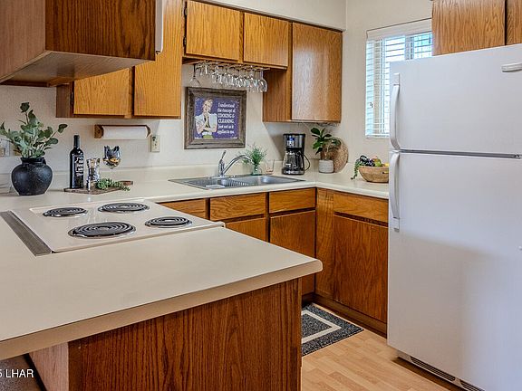 4th image of 256 Lake Havasu Ave S APT C57