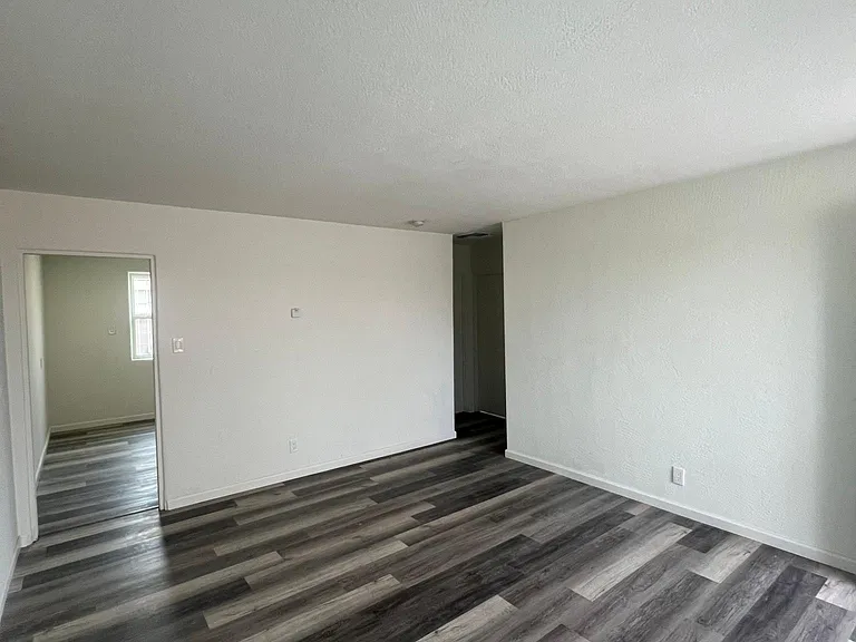 1029 Louisiana Blvd SE #C — Photo 7
