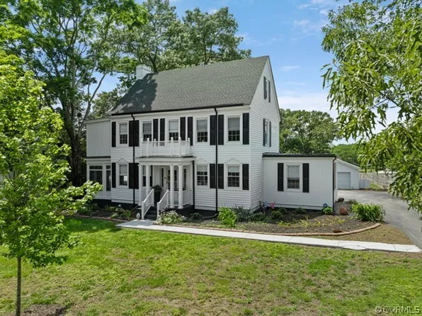 12210 Harrowgate Rd, Chester, VA 23831