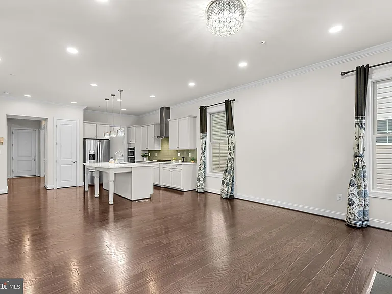 22237 Fulmer Ave — Photo 17