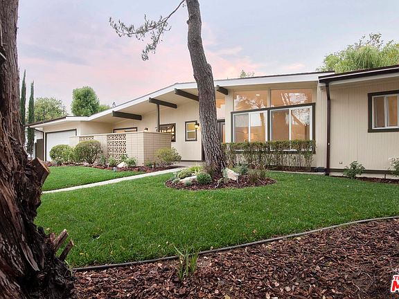 2nd image of 4620 Sendero Pl