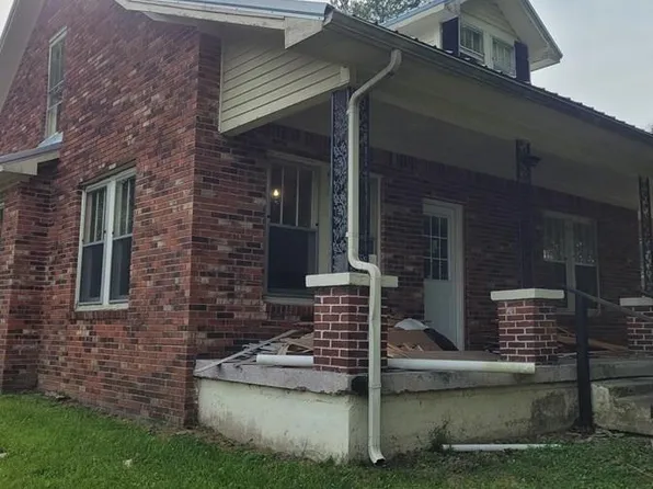 3988 Glasgow Rd, Burkesville, KY 42717