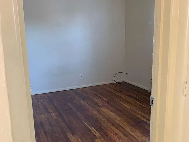 1110 W 14th St #2 — Photo 16