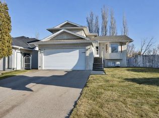 18 NE Harvard Cres W, Lethbridge, AB T1K 6R4