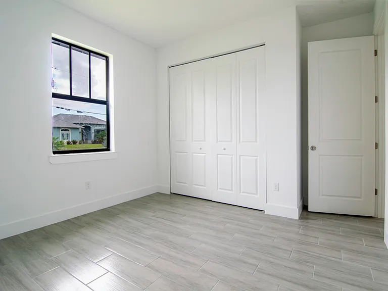 15633 Lakeland Cir — Photo 17