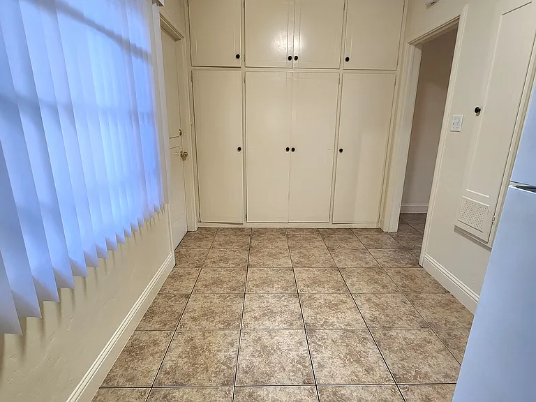 157 N Echo Ave #2 — Photo 5