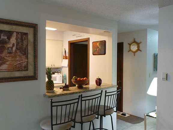 3rd image of 1340 9th Ave S APT 112